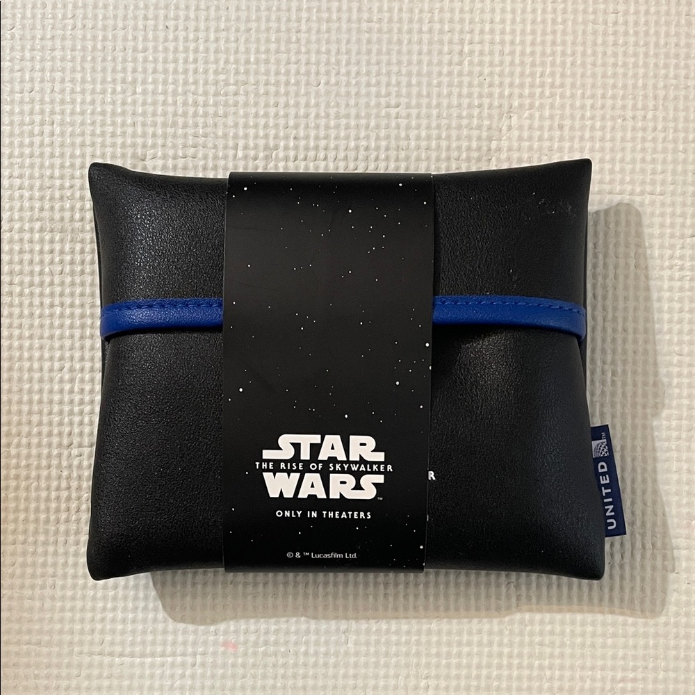 United x Star Wars Black with Blue accent Amenity Kit